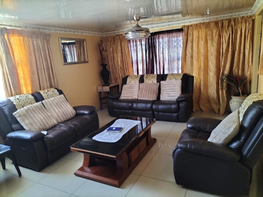 4 Bedroom Property for Sale in Mdantsane Nu 10 Eastern Cape